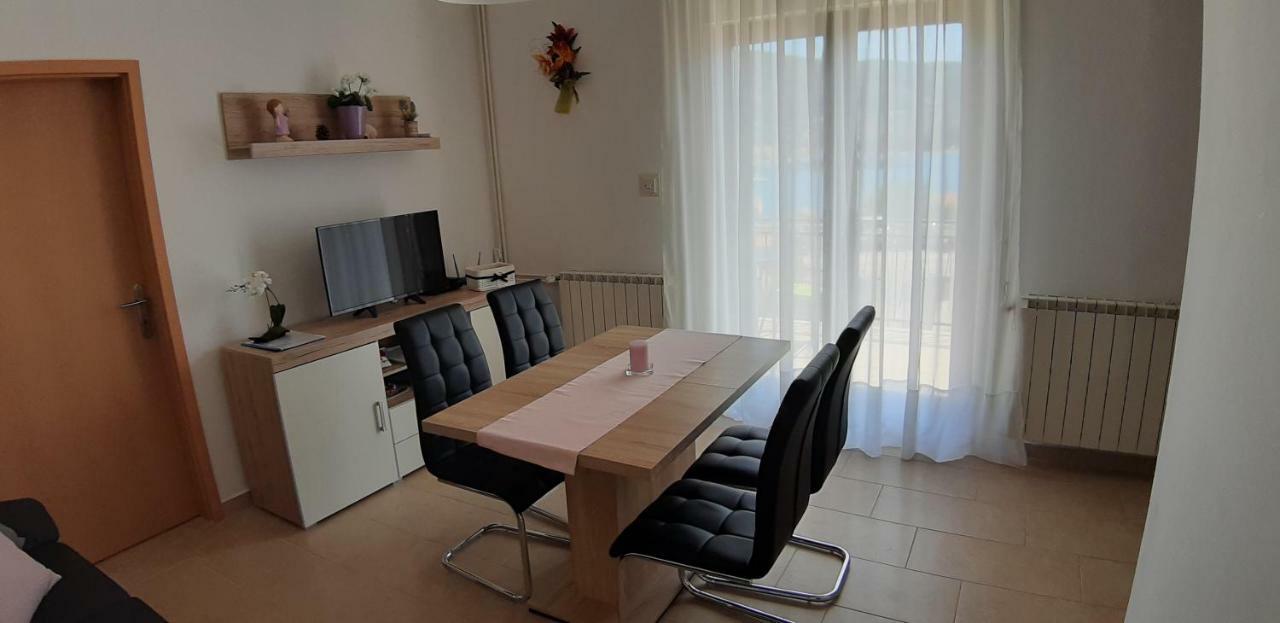 Apartmani Ana 크레스 외부 사진