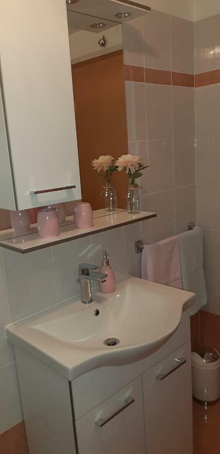 Apartmani Ana 크레스 외부 사진
